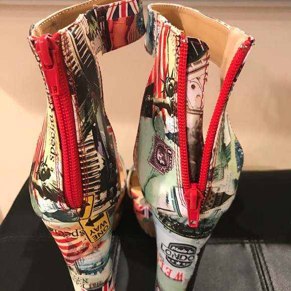 International printed rubber soled platform heels - Picture 5 of 8